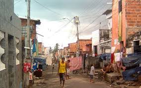 Favelas where schools and jobs have disappeared since long and where family ties are sometimes strong but mostly destructive. Remocoes E Luta Pelo Direito A Cidade Em Fortaleza Fortaleza Cidade Metropole