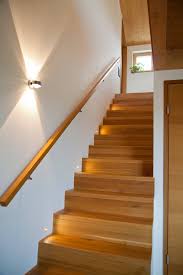 Stufen Auf Betonkern Das Original Direkt Vom Hersteller Unnerstall Treppen Treppe Holztreppe Holz Treppenmeister Treppenbeleuchtung Holzstufen Treppe