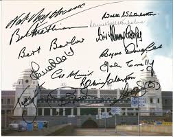 Nel 2005 fu chiamato di nuovo a newcastle come secondo di graeme souness,. Sold Price 10x8 Colour Photo Of The Old Wembley Stadium Signed By Graeme Souness Terry Mcdermott Phil Neal December 4 0118 10 00 Am Gmt