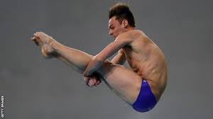 British diver tom daley has become the second favourite to claim sports personality of the year in december after his gold medal success at the tokyo olympics. Diving World Series Tom Daley Wins 10m Platform World Series Gold Bbc Sport