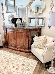 Mixing Traditional Furniture With Modern Day Style Gardendale Drive Traditional Furniture Home Decor Unique Home Decor