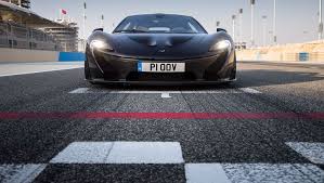 To sell the mclaren p1 as that alone though would underplay a car that was also a stunningly resolved product in its own right. Mclaren P1 Ein Sportwagen Wie Es Noch Keinen Gab 916 Ps Greifen An Der Spiegel