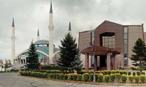 Cuma namazını kılma şartlarını kendilerinde toplayan kimseler için iki rekat cuma namazı farzdır. Diyanet Isleri Baskanligi Istanbul Icin Namaz Vakti