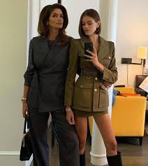 During the 1980s and 1990s, she was among the most popular s. Cindy Crawford S Model Daughter Didn T Know How To Take A Bus When She Started Career Mirror Online