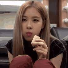 But if we don't get lisa's solo by around june, the second half of the year is looking more and more crowded. Rose Blackpink Gifs Tenor