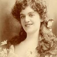 Celia Mavis, stage actress (SAYRE 6550)