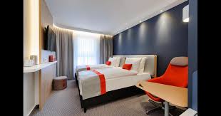 The pool looked great, we didn't try it out since we had other plans. Holiday Inn Express Berlin Alexanderplatz Ab 75 Hotels In Berlin Kayak