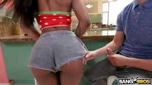 😼Я ебу! Белый и чернокожая: горячий секс!. Смотреть порно онлайн.