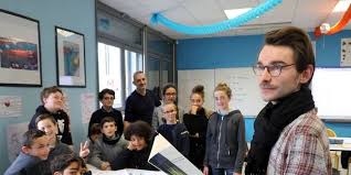 La présente page collège victor duruy sur annuaire mairie a été modifiée pour la dernière fois le mercredi 22 juillet. Video Mont De Marsan Les Collegiens De Duruy A La Decouverte De La Poesie Et De