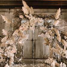 If you are creative one, dried flowers can be incorporated into your winter themed wedding ideas. Bundle Of Large Fluffy Dried Pampas Grass Decor Dried Flower Wedding Design China Pampas And Dried Pampas Grass Price Made In China Com