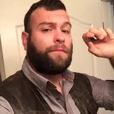 Lisa Robello's Instagram, Twitter & Facebook