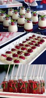 Un Buffet De Noel En Rouge Et Vert Buffet De Noel Repas Noel Recettes Noel