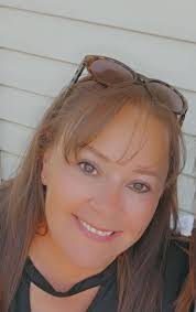 Beth Raper's Instagram, Twitter & Facebook