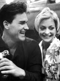 She also poked fun at the fact that kurt and goldie have never married, saying, it's so great to be here celebrating my parents on what is such a momentous. These Two Kurt Goldie Goldie Hawn Hollywood Couples Famous Couples