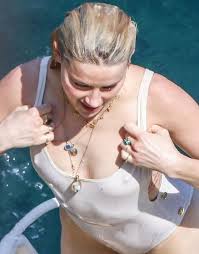 See today's front and back pages, download the newspaper, order back issues and use the historic daily express newspaper archive. Amber Heard Pokies And Cameltoe In White Swimsuit Celebrityslips Com