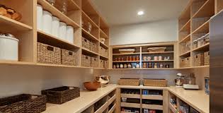 This butler's pantry from oakleyhomebuilders is the perfect way to use up extra hall space off of a kitchen. 8 Modern And Functional Butlers Pantry Ideas