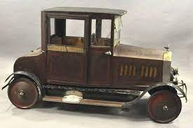 Fantastic 1924 American National Packard Deluxe Coupe Pedal Car This Was One Of The Best Toys That A Child Could Toy Pedal Cars Vintage Pedal Cars Pedal Cars