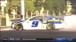 Enjoy a compilation of some of the best from the nascar playoff drivers! Nascar Chase Elliott At Burnout Blvd In Las Vegas Facebook