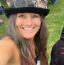 Does anyone have photos of the 'Valley Go Home' graffiti in Malibu?