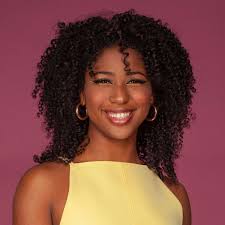 Carol Roberto encerra ano de conquistas com chave de ouro: 'Alçar voos  maiores'