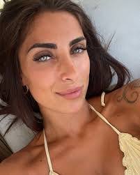 Sandra Botello's Instagram, Twitter & Facebook