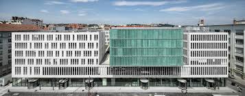 Gallery Of University Centre Des Quais Auer Weber 7 University Architecture Architecture Life Architecture