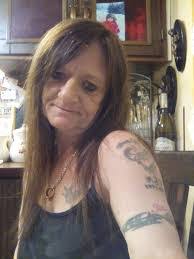 Amanda Robichaud's Instagram, Twitter & Facebook