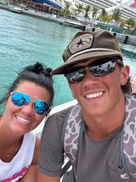 What is the name of the excursion in Atlantis that includes snorkeling,  Gillian's island, and pigs?