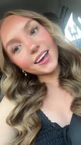 Ericka Howe's Instagram, Twitter & Facebook