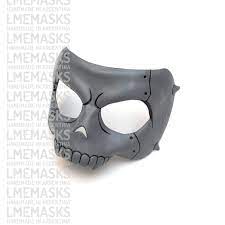 Ryuji Sakamoto Leather Mask Persona 5 Cosplay Grey Skull Etsy In 2020 Persona 5 Cosplay Leather Mask Ryuji Sakamoto