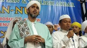 Al habib ali zaenal abidin bin abu bakar al hamid pembimbing majlis ta'lim darul murtadza darulmurtadza.com video. Habib Ali Zainal Abidin Al Hamid Tokoh Ulama Dari Negeri Jiran Malaysia Hadiri Dzikir Akbar Di Kubu Raya Kalbar News