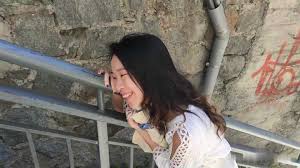 解锁 狂野 震动棒 迷你 短裙 的 高潮