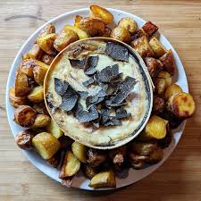 Tuto Mont D Or Au Four Infuse A La Truffe Noire Truffe Alimentation Bon Plat