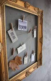 Un Manera De Colgar Fotografias De Forma Facil Y Divertida Cornici Vuote Cornici Shabby Chic Ristrutturare Mobili Fai Da Te
