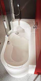 Sie kann an einer seite der wanne bis kurz oberhalb des bodens wie eine. Dusche Und Badewanne Behindertengerecht Kombiniert Tub Shower Combo Shower Tub Bathtub Remodel