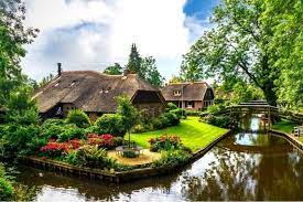 50 Most Beautiful European Villages Towns To Visit In Your Lifetime Giethoorn European Village Netherlands