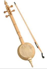 Arumba merupakan alat musik yang dibuat dari bambu, selain arumba, masih ada lagi tentunya jenis alat musik tradisional jawa barat lainnya yang akan dibahas di artikel ini, dan berikut sedikit informasi yang saya tahu tentang kumpulan alat musik tradisional jawa barat. Alat Musik Tradisional Jawa Barat Nama Gambar Penjelasan