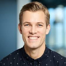 Robert Vig's Instagram, Twitter & Facebook