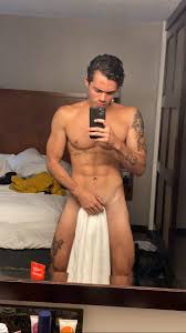 Explore Ashton Summers' Passionate World on OnlyFans