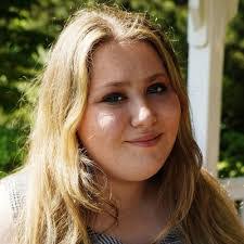 Lindsay Trobel's Instagram, Twitter & Facebook