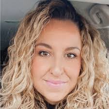 Danielle Grammer's Instagram, Twitter & Facebook