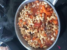 Haricots Secs Ou Mogettes A La Charentaise Recette Recette Haricot Haricots Secs Recette