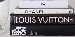 Oversized art coffee table books, funny animal books, decorative coffee table books, interior design guides, and much more! 10 Fashion And Beauty Coffee Table Books That Every Chic Home Should Have Emirates Woman