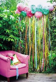 Diese Diy Gartenparty Deko Gibt Deiner Sommerfeier Atmosphare Diy Dekoideen Diy G Garden Party Decorations Diy Garden Party Decorations Festival Garden Party