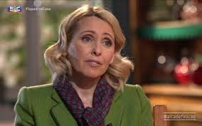 She is an actress, known for remédio santo (2011), mulheres (2014) and flor do mar (2008). Sofia Alves O Cancro A Surdez A Pre Menopausa E O Milagre Que Viveu Em Fatima Vip Pt