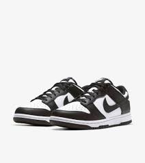 Nike dunk low white/black us 10/ eu 44. Women S Dunk Low Black Release Date Nike Snkrs My