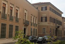 In sede straordinaria l'assemblea ha approvato la proposta di aumento gratuito del capitale sociale da euro 23.708.040 a euro 47.416.080, tramite aumento del valore nominale unitario delle azioni da euro 3,00 a euro 6,00 con utilizzo di riserve e conseguente modifica all'articolo 7 dello statuto sociale. Banca Di Piacenza Arrivano I Dividendi E I Nuovi Consiglieri Il Mio Giornale