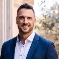 30+ perfiles de «Theis»