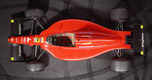 Looking at the ferrari formula 1 racing car (641/2), made in 1990, at automania in the lobby. Ferrari 641 Dichitoarchitetto It