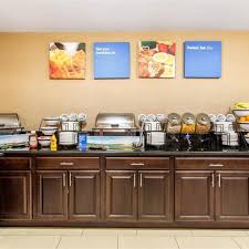 Vt selle ettevõtte 8 suhtlusvõrgustiku lehekülge, sh facebook ja google, tundi, telefon, veebisait jm. Comfort Inn Escondido San Diego North Co United States Of America At Hrs With Free Services